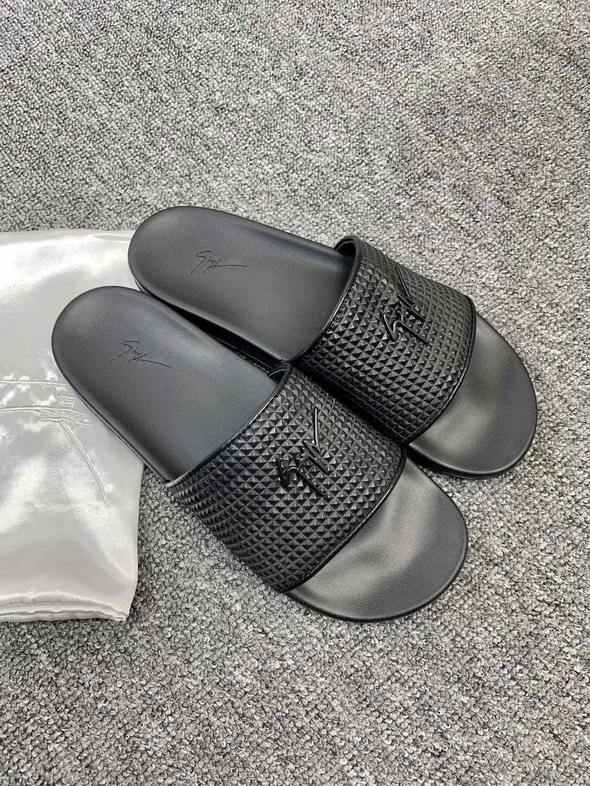 Giuseppe Zanotti Black Textured Slide Sandals